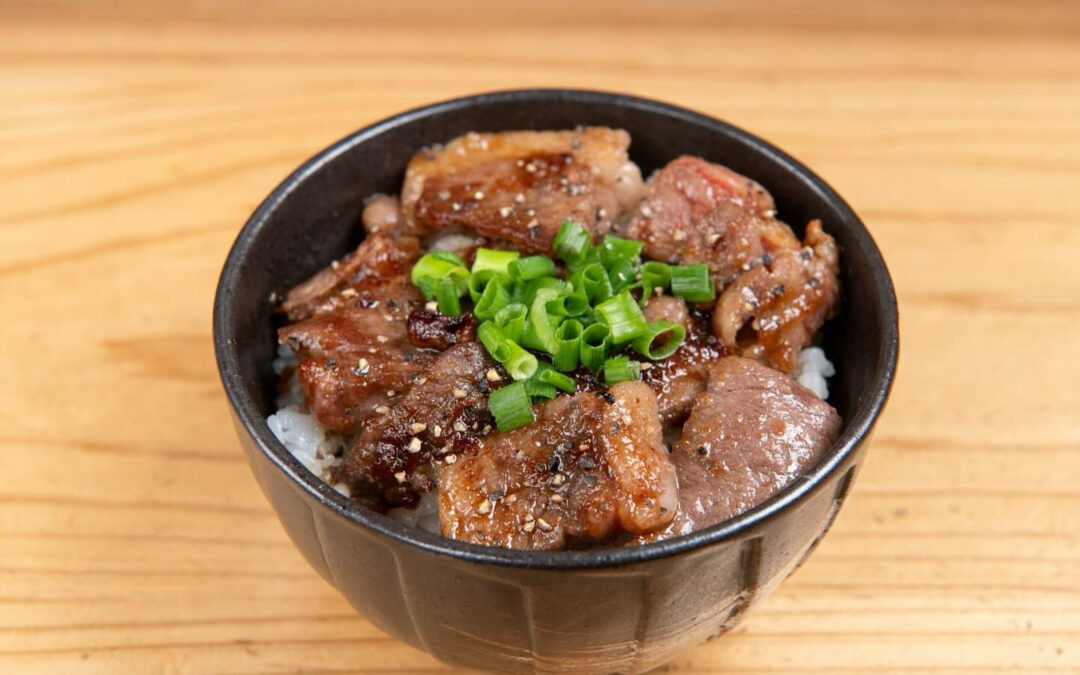 皆さんこんばんは、笑まる高円寺です！